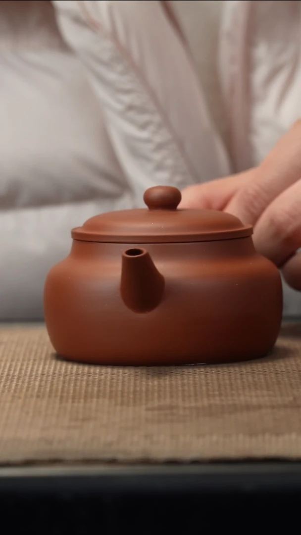 紫砂茶盏红皮龙德钟160CC