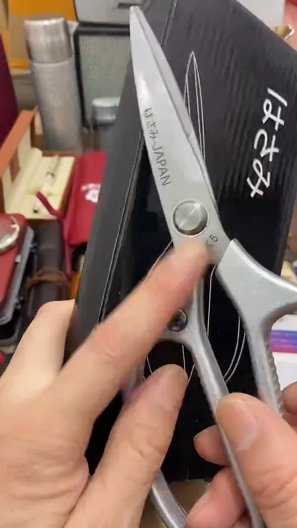 瓷片闪购商品  如图所示