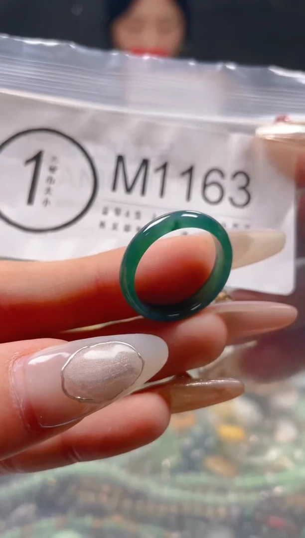 【闪购商品】翡翠颈饰未镶嵌18.2/M/翡翠A货一图一物