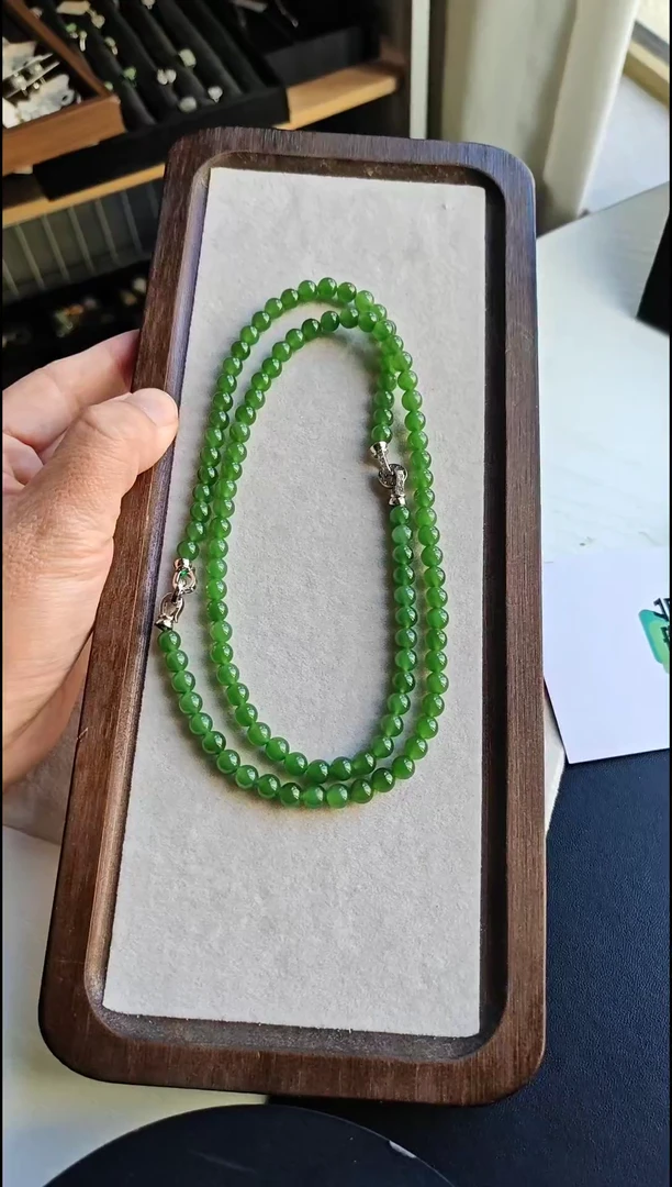 颈饰未镶嵌和田玉和田玉颈饰未镶嵌