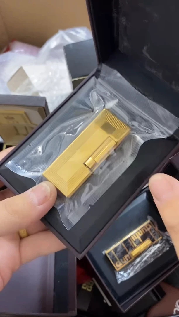 登金色财富之门打火机