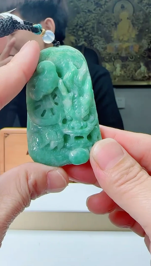 【闪购商品】翡翠颈饰未镶嵌1111111111