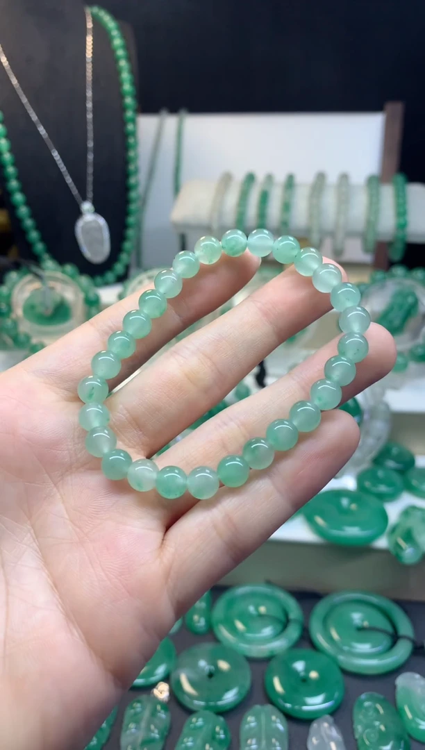 未镶嵌手串石英质玉（非洲翠）晴水卡7珠串