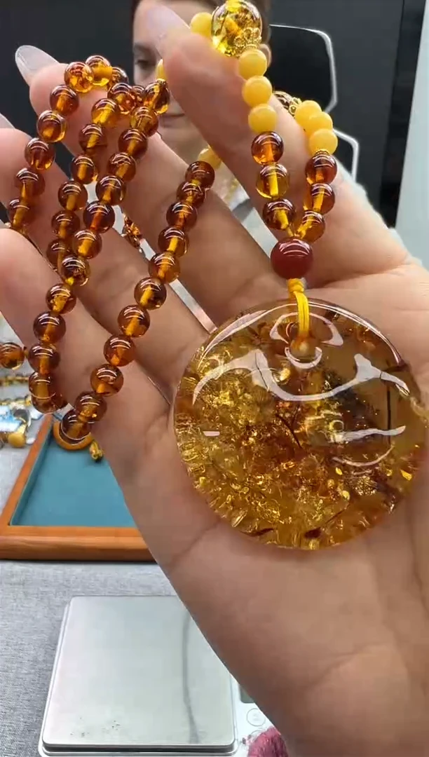 【闪购商品】琥珀颈饰未镶嵌515秒拍号