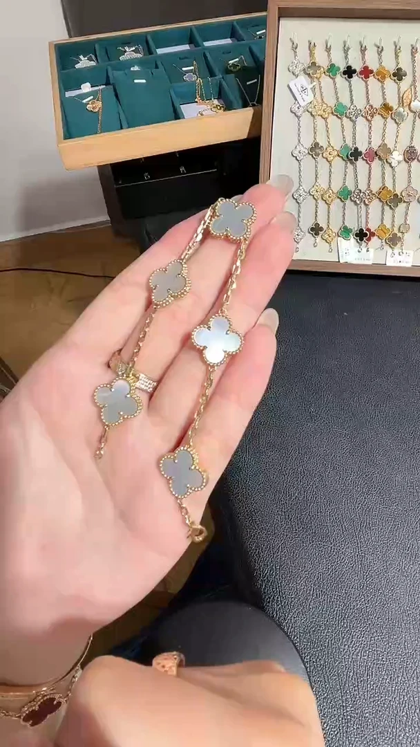 18K金镶嵌贝壳（贝母）手链白色五花手链GHJ