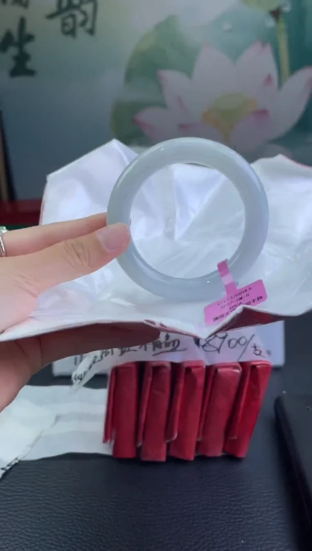 翡翠手镯未镶嵌3翡翠手镯