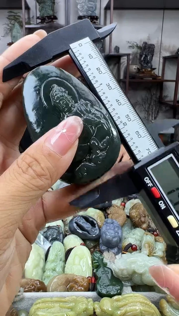 和田玉未镶嵌把件128