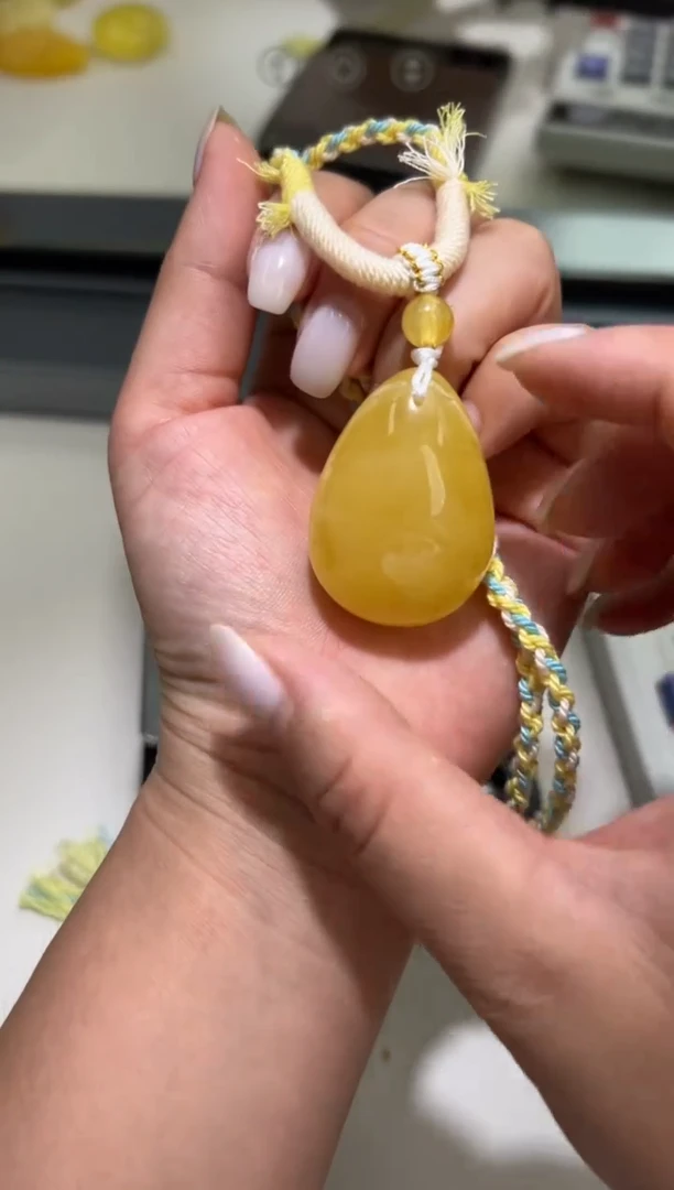 裸石琥珀未镶嵌琥珀蜜蜡吊坠