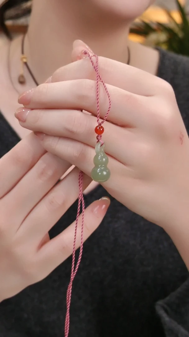 颈饰未镶嵌和田玉国风