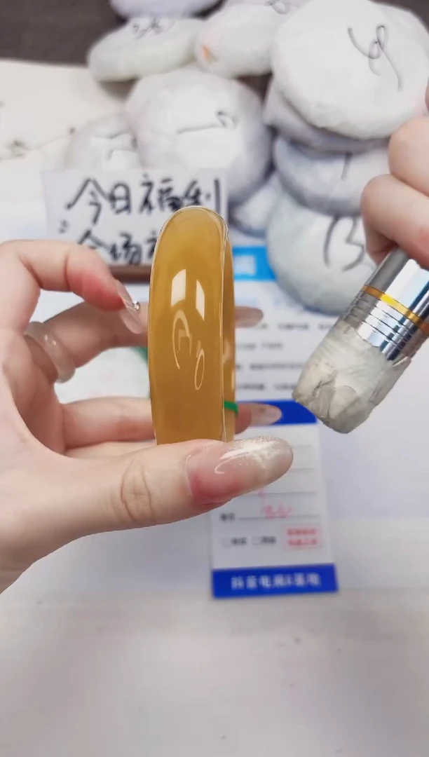 石英质玉手镯未镶嵌391-财气镯-圈口59