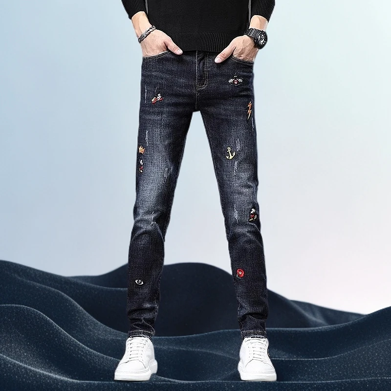 巴赛娜缇男士时尚休闲百搭高端刺绣牛仔裤男潮牌弹力修身小脚裤子