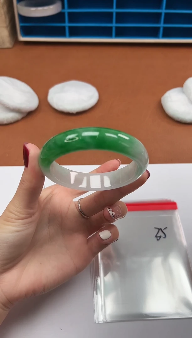 缅风精品手镯礼盒装A35
