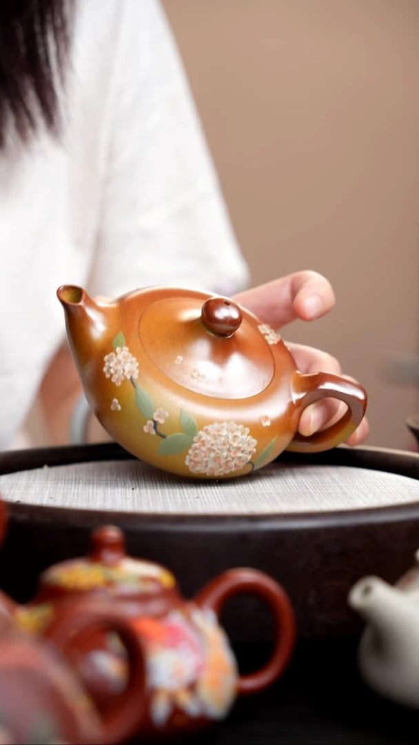 茶壶紫砂柴烧胭脂红曲壶泥绘球花