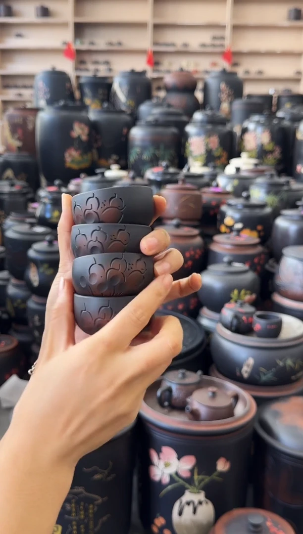 罐浮雕荷花品茗杯 4个