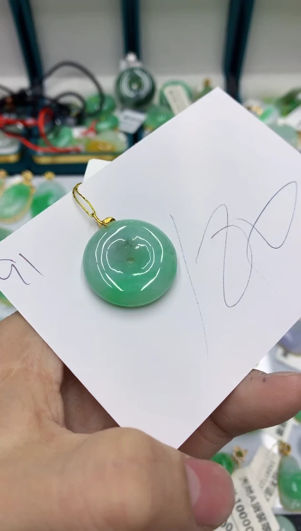 【闪购商品】翡翠颈饰18K金镶嵌111111111