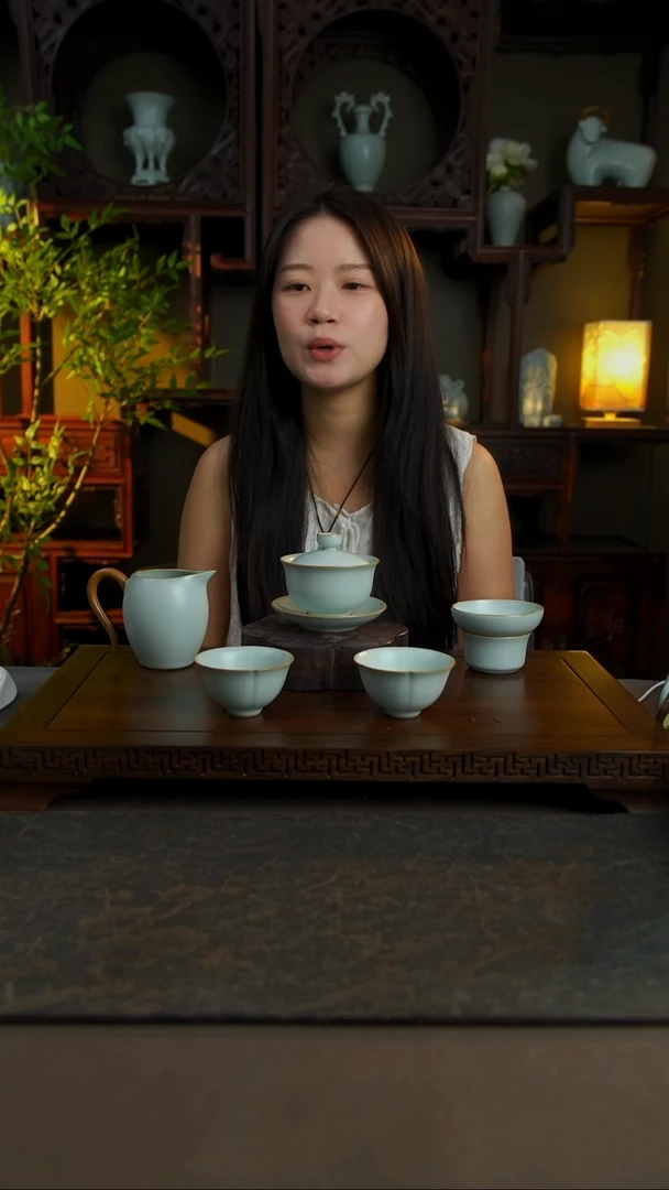 杯老*客服组合 联系客服核对