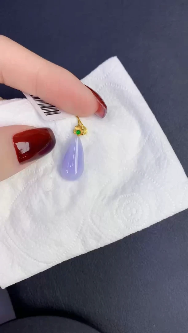 颈饰18K金镶嵌翡翠缅甸天然翡翠A货