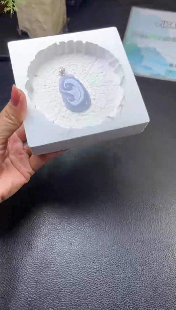 18K金镶嵌挂件翡翠发一件CHHGJ820-2