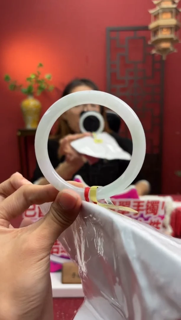 未镶嵌手镯（圆镯）翡翠翡翠手镯11