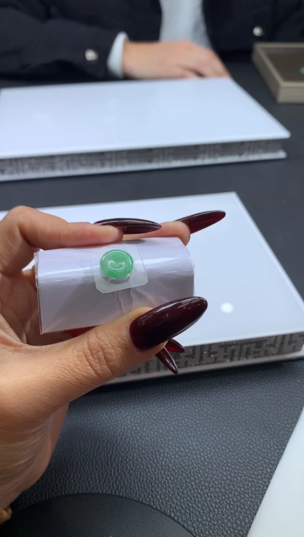 【闪购商品】定制翡翠未镶嵌翡翠