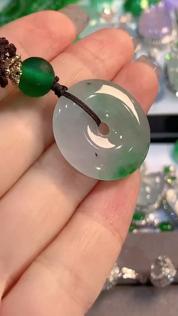 吊坠(不含链)未镶嵌翡翠吊坠