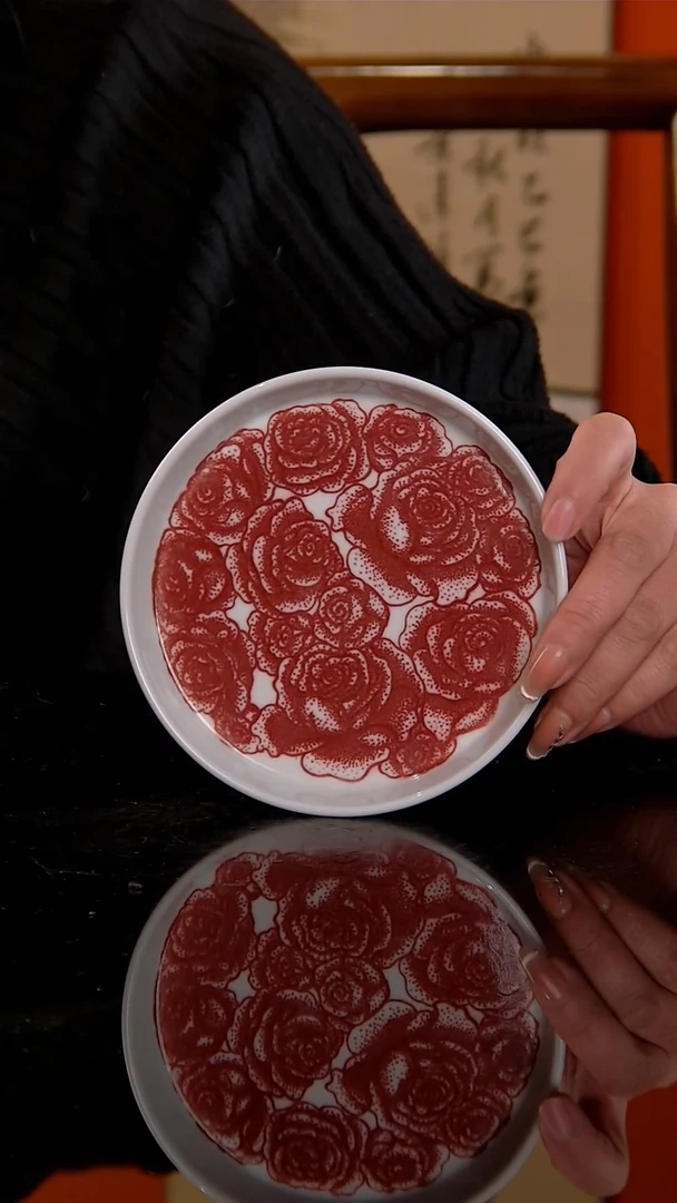 刻画堂釉里红玫瑰花小壶承