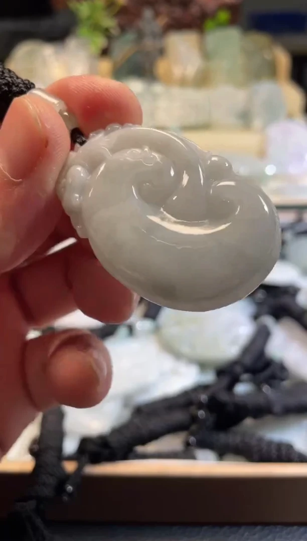 颈饰未镶嵌翡翠11/21/018