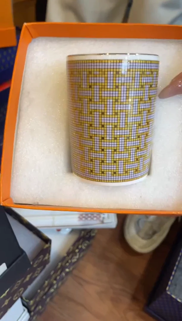 杯鸿辉家品牌瓷器，京东包邮！