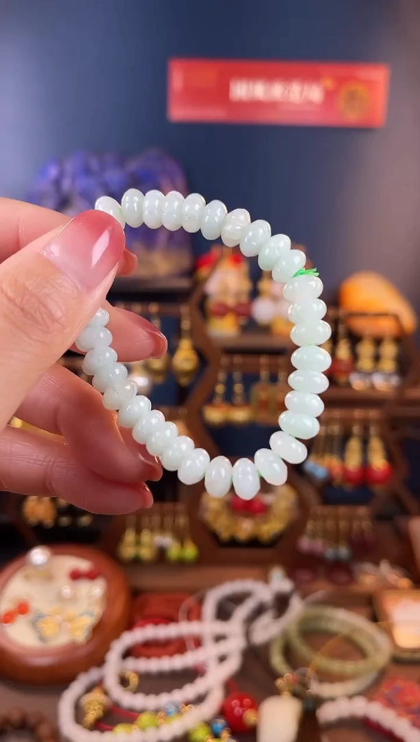 未镶嵌挂件翡翠那****?，111994翡翠手串