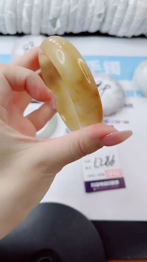 未镶嵌手镯石英质玉多样性发货L286