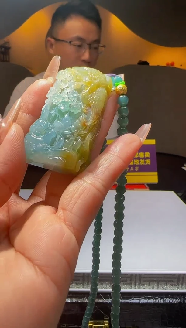 定制翡翠未镶嵌Q06480翡翠毛货