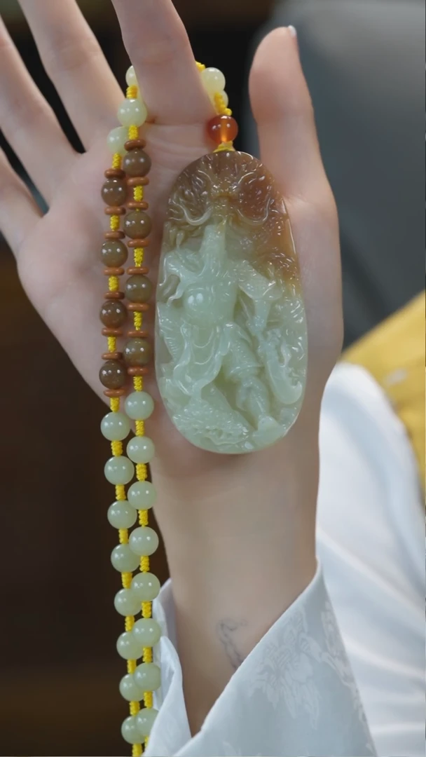 颈饰未镶嵌和田玉关公