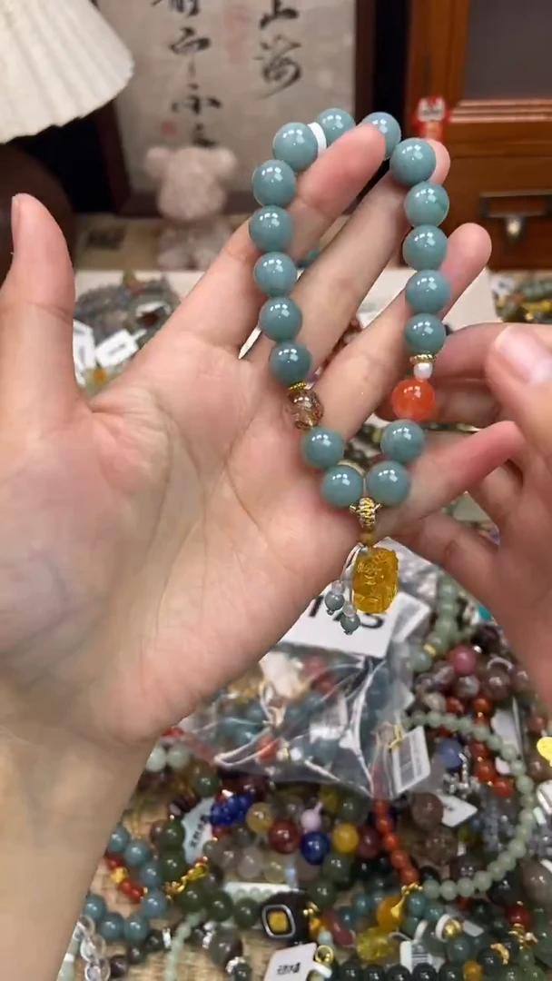 未镶嵌翡翠手饰175