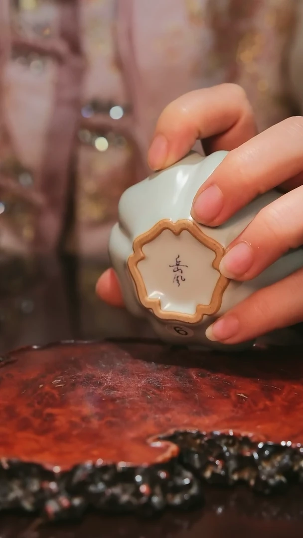 【闪购商品】宠粉粉浮力产品杯子