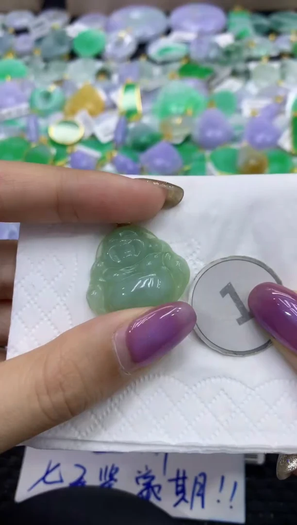 颈饰未镶嵌翡翠天然缅甸翡翠A货