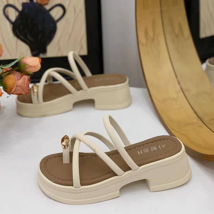 厚底拖鞋时尚休闲百搭夏季外穿粗跟平底夹趾