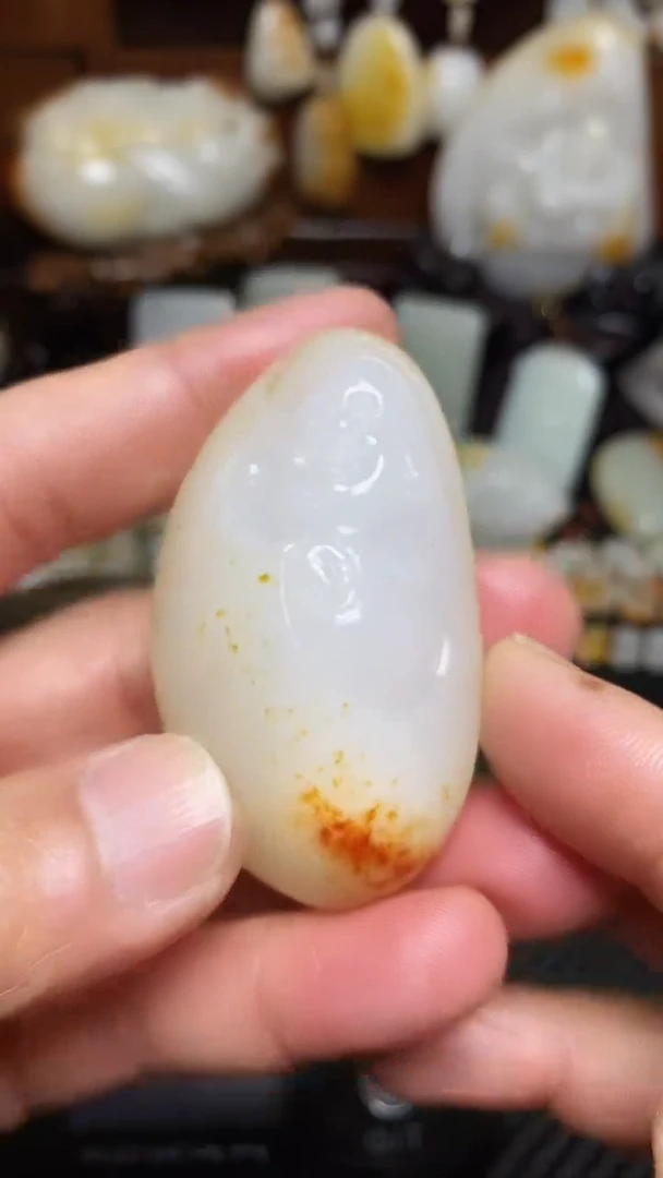 心**人天然玉石