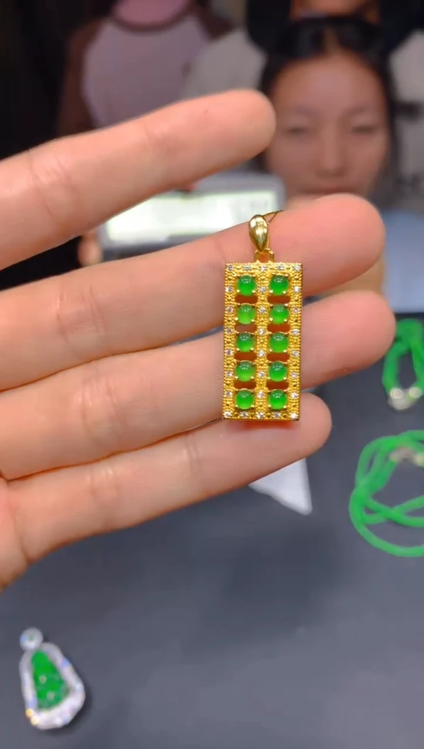 【闪购商品】定制翡翠未镶嵌69多样性发货（发其一）