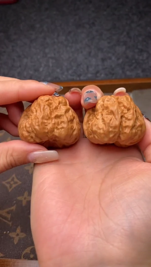 把件文玩核桃B138号43尺蛤蟆头