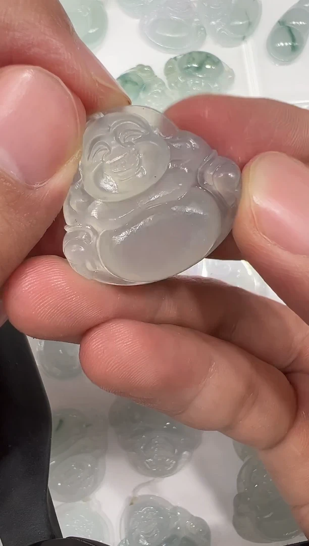 未镶嵌定制翡翠佛公