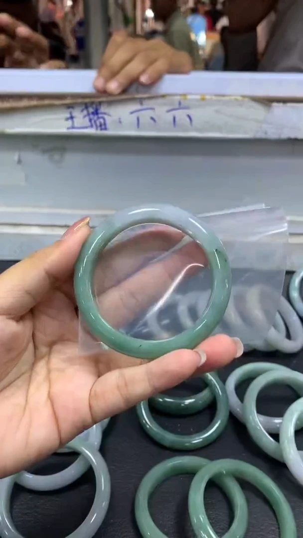 未镶嵌定制翡翠毛货需精细抛光+拍一发一+58