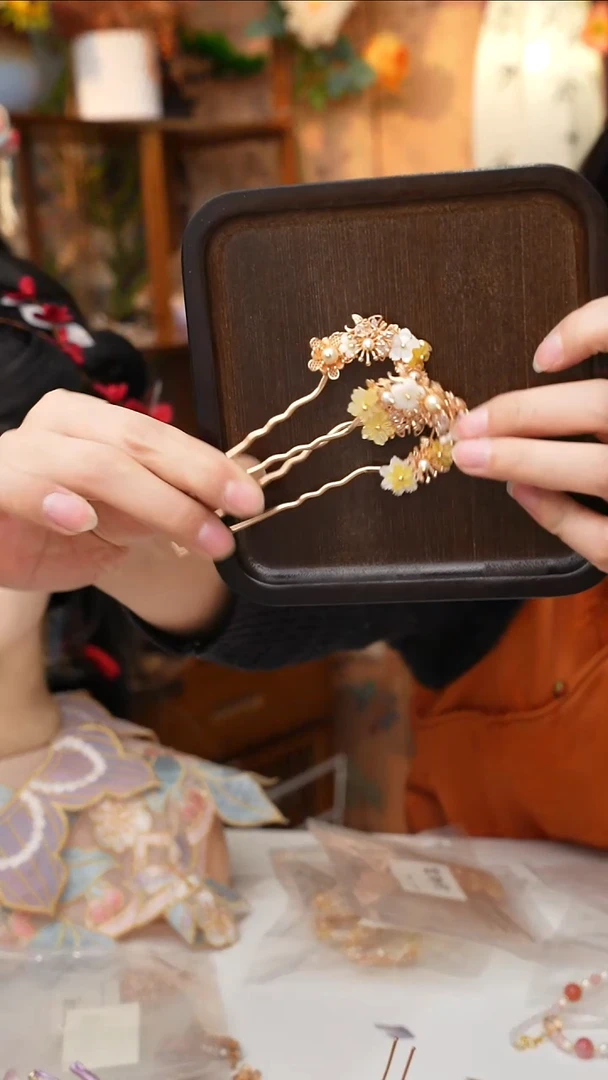 铜合金无锦簪阁非遗绒花