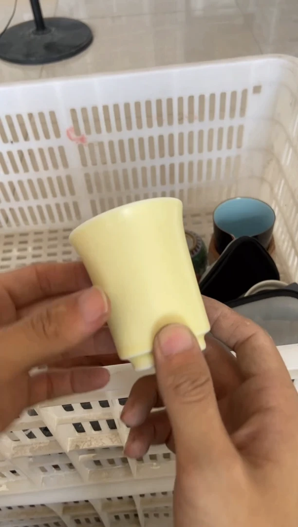 无运费险有瑕疵的摄影的产品有使用过的痕迹有点脏介意勿拍