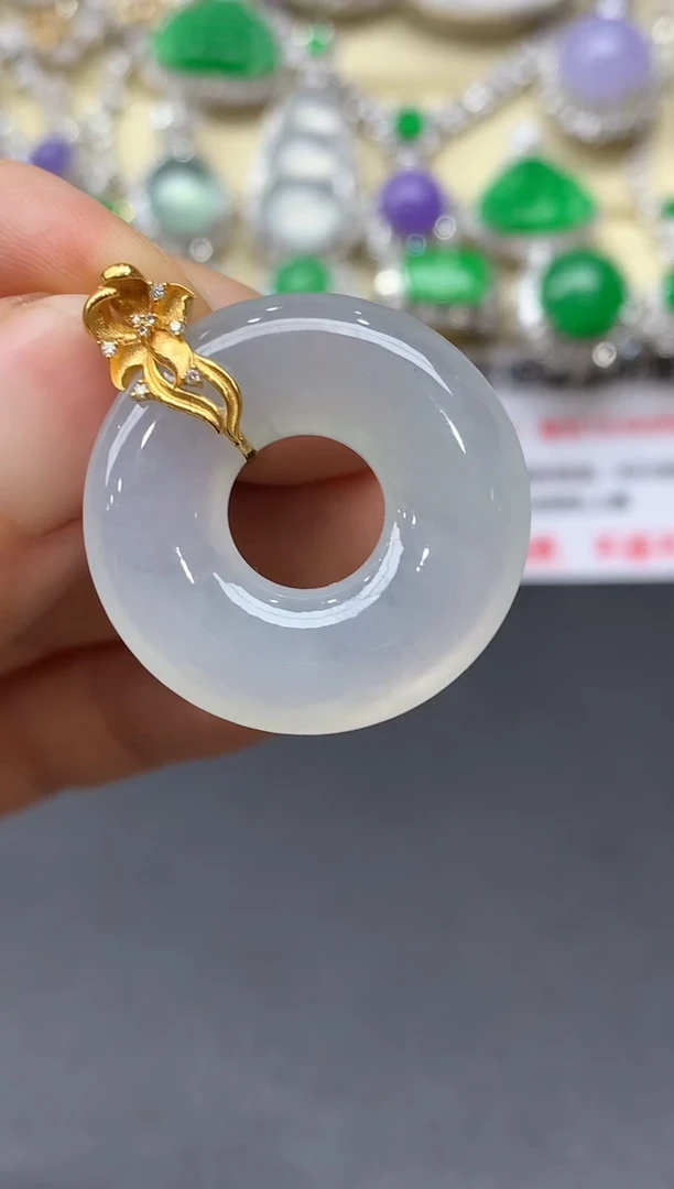 颈饰18K金镶嵌翡翠290-中国好珍宝