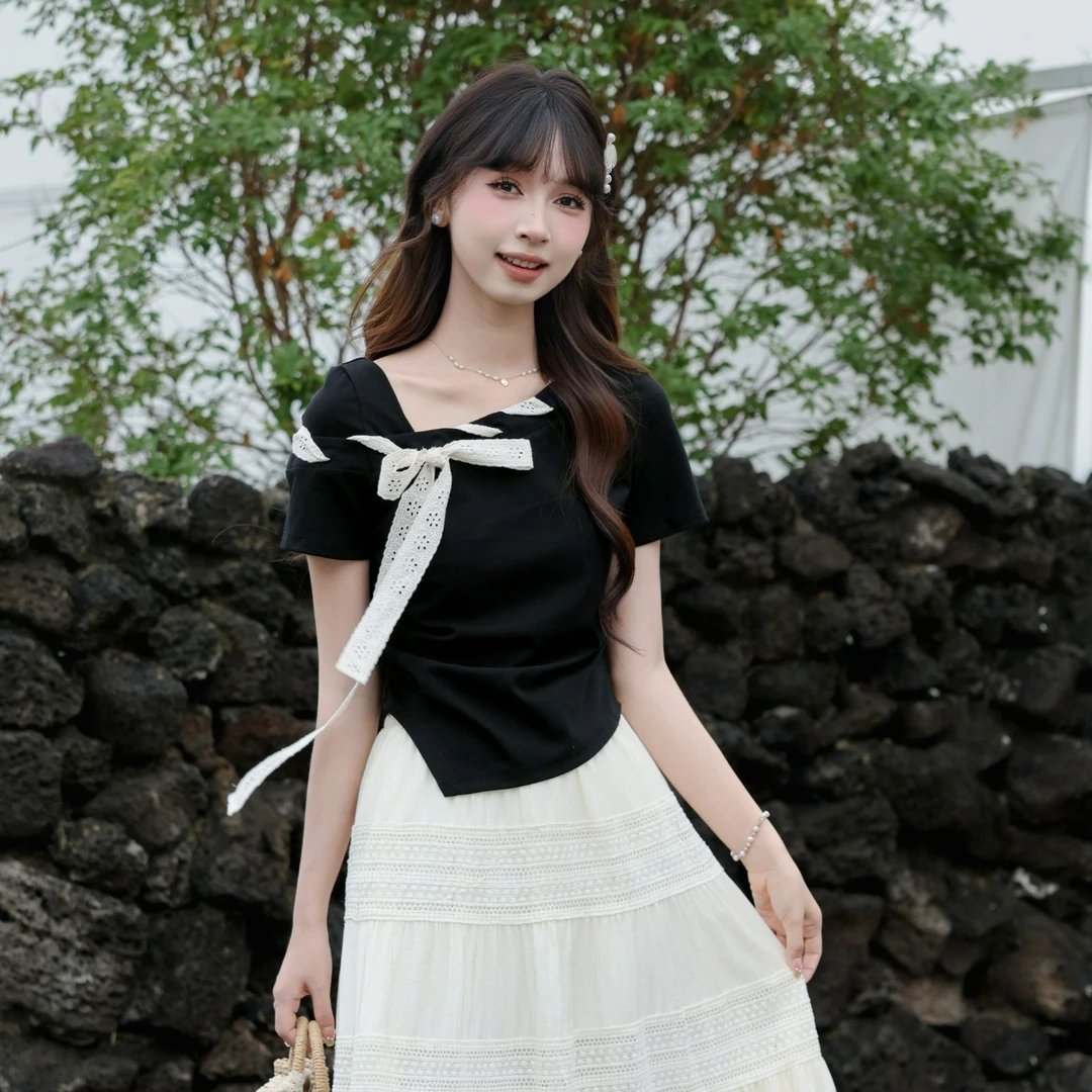 慕兔韩系温柔设计感绑带短袖2025夏季新款气质别致短款短袖上衣潮