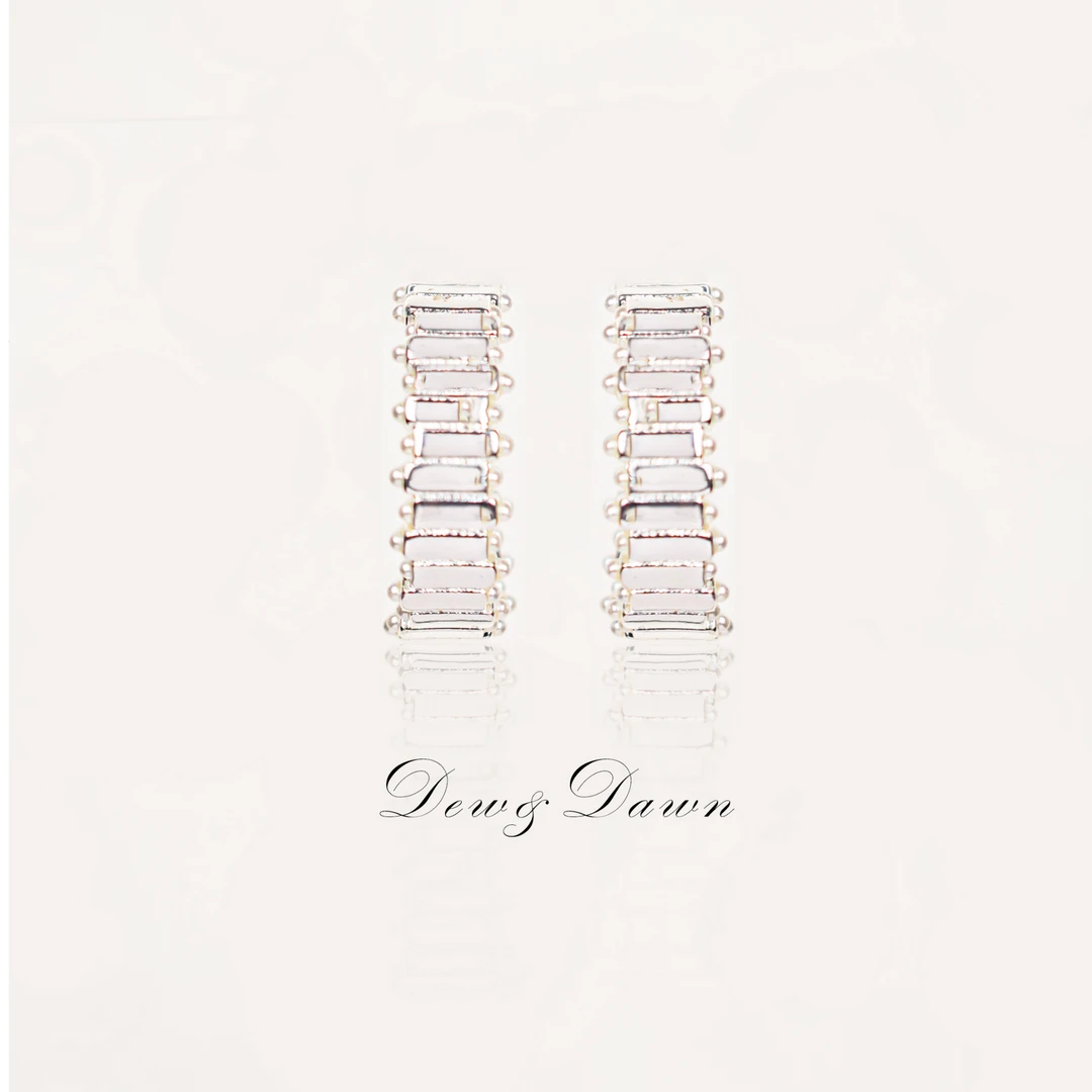 合金合成锆石耳饰 D&D 金属轻奢简约耳环2025夏上新 E1250678