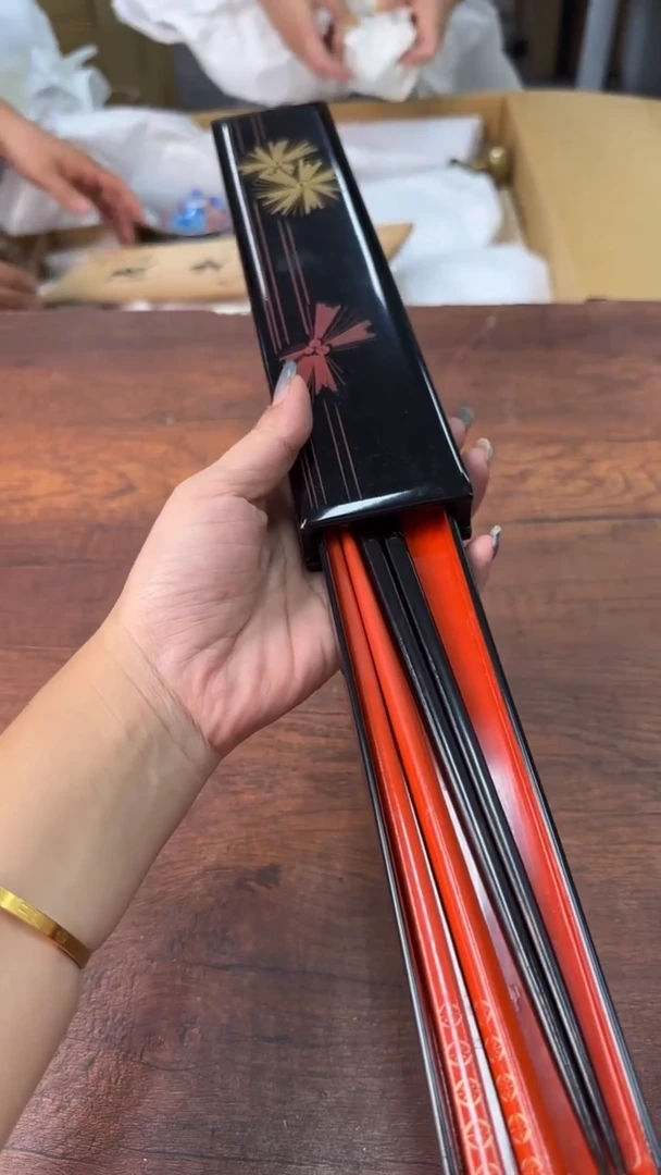透****玉经觉心一缩遗憾无法说