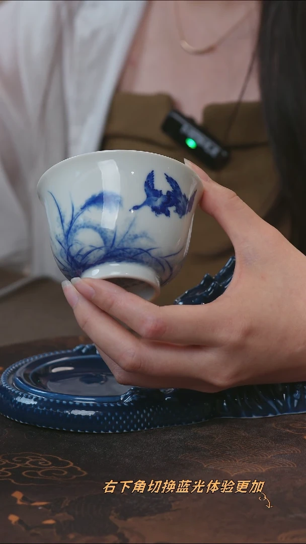 宁封柴窑仿清乾隆青花大雁径直口主人杯