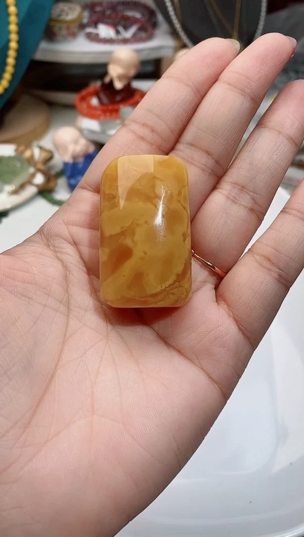 蜜蜡颈饰未镶嵌宗*1200一个宗得