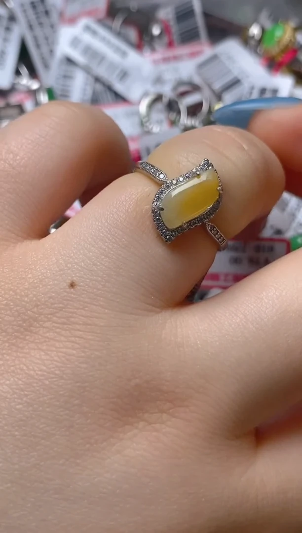 银S925镶嵌戒指翡翠百内无证书